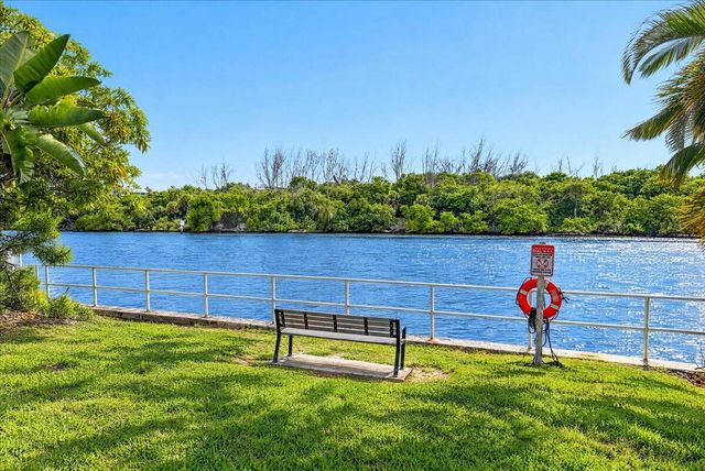 333 NE 19TH Avenue 203, Deerfield Beach, FL 33441