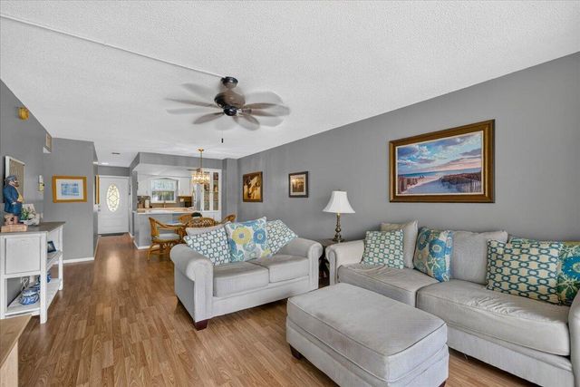 333 NE 19TH Avenue 203, Deerfield Beach, FL 33441