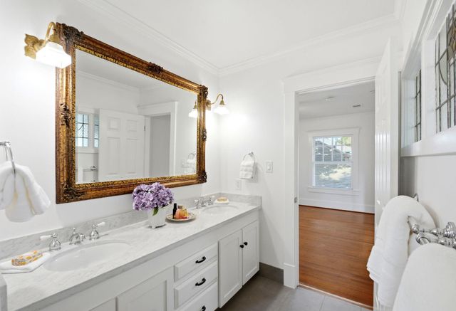 611 W Main Street, Houston, TX 77006