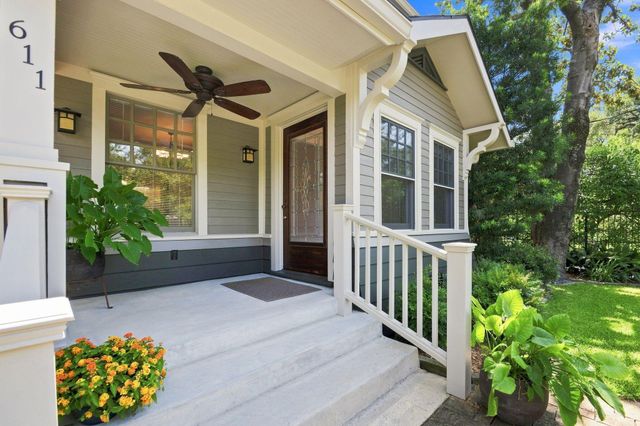 611 W Main Street, Houston, TX 77006