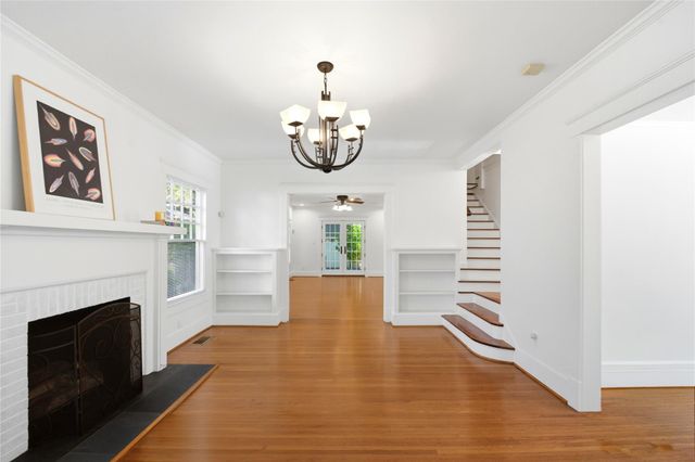 611 W Main Street, Houston, TX 77006