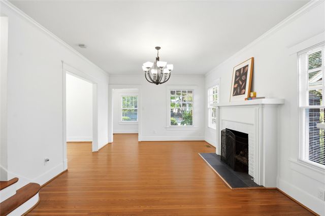 611 W Main Street, Houston, TX 77006