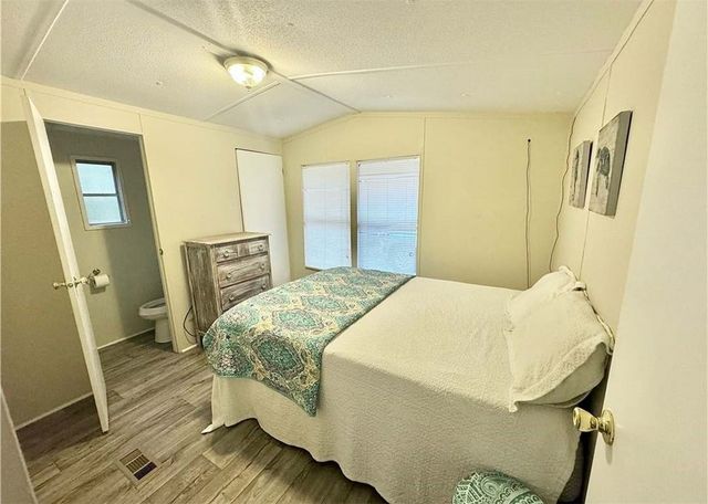 1237 NE ONEAL Drive NE, Townsend, GA 31331