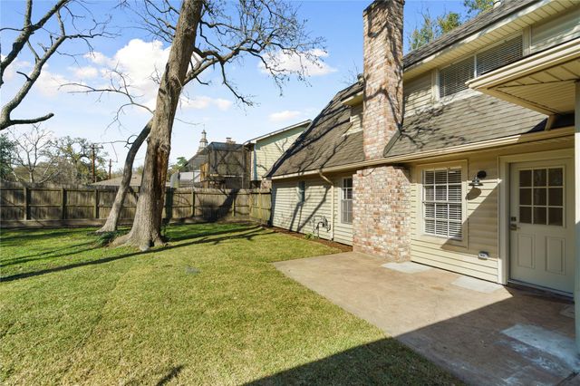 5707 Ash Oak Drive, Houston, TX 77091