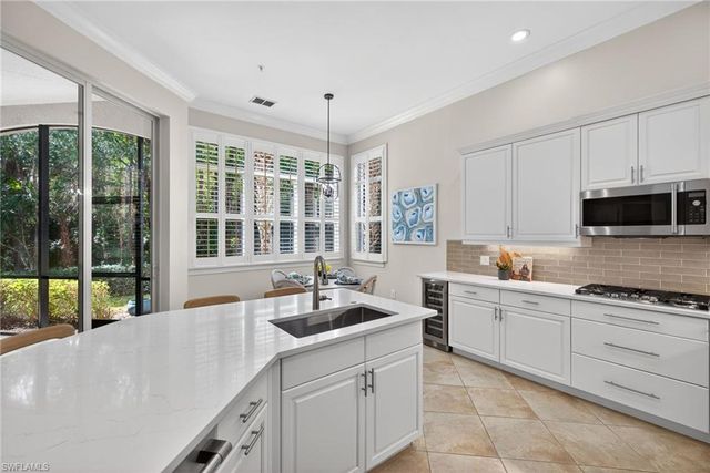 28530 Calabria CT 102, Naples, FL 34110