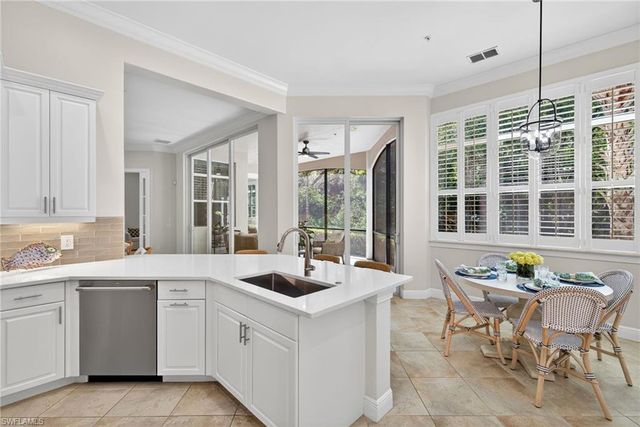 28530 Calabria CT 102, Naples, FL 34110