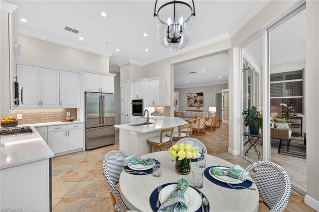 28530 Calabria CT 102, Naples, FL 34110