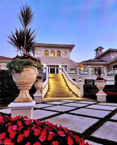 28530 Calabria CT 102, Naples, FL 34110