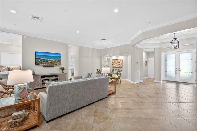 28530 Calabria CT 102, Naples, FL 34110