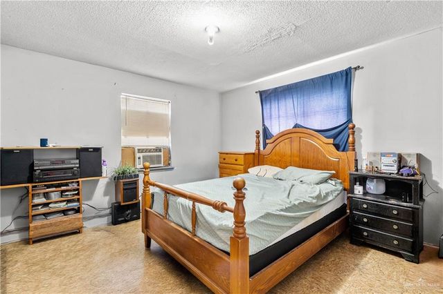 806 S 20th Avenue, Edinburg, TX 78539
