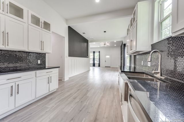 712 N Palmetto, San Antonio, TX 78202