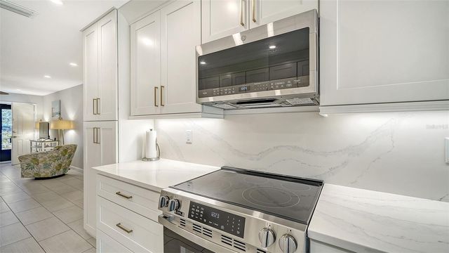 100 BAYSHORE ROAD C, Nokomis, FL 34275