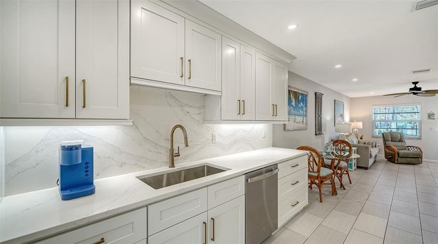 100 BAYSHORE ROAD C, Nokomis, FL 34275