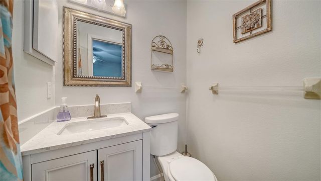 100 BAYSHORE ROAD C, Nokomis, FL 34275