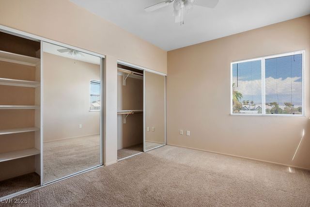 4655 GOLD DUST Avenue 211, Las Vegas, NV 89120