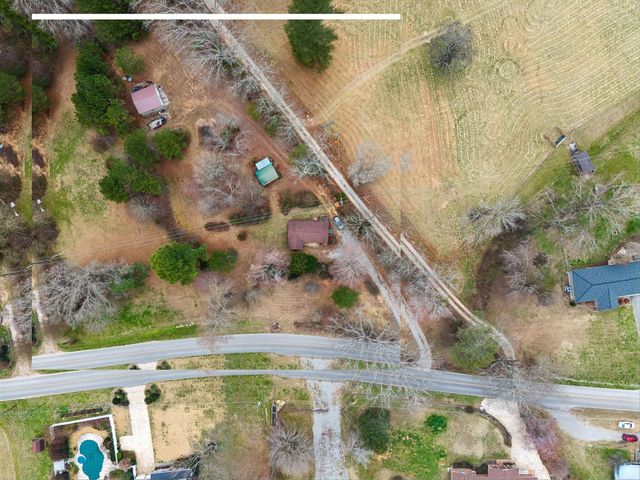 3174 N Marble Top Road, Chickamauga, GA 30707