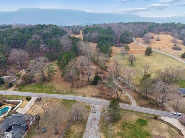 3174 N Marble Top Road, Chickamauga, GA 30707