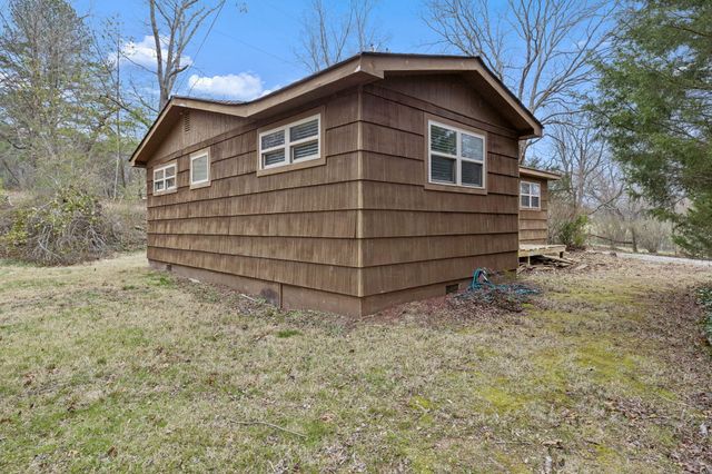 3174 N Marble Top Road, Chickamauga, GA 30707