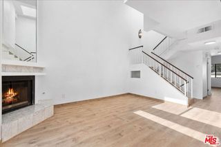6323 Reseda Boulevard 6, Tarzana (los Angeles), CA 91335