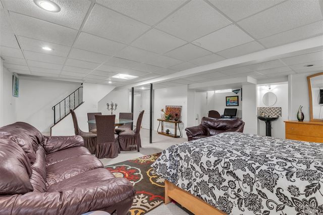 5555 Patterson Drive, Troy, MI 48085