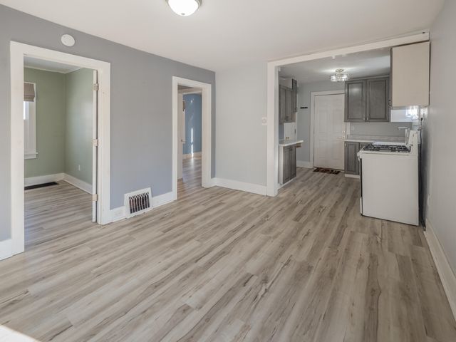 1910 N Rose Street, Kalamazoo, MI 49007