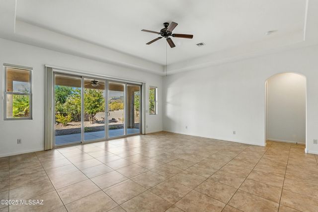 1979 E Orinda Lane, Green Valley, AZ 85614