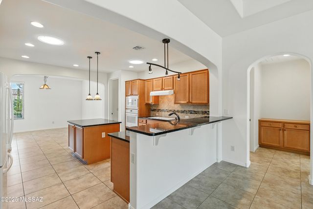 1979 E Orinda Lane, Green Valley, AZ 85614