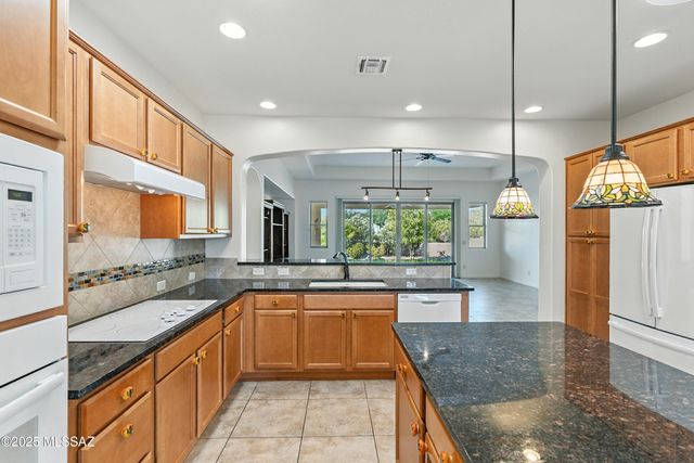 1979 E Orinda Lane, Green Valley, AZ 85614