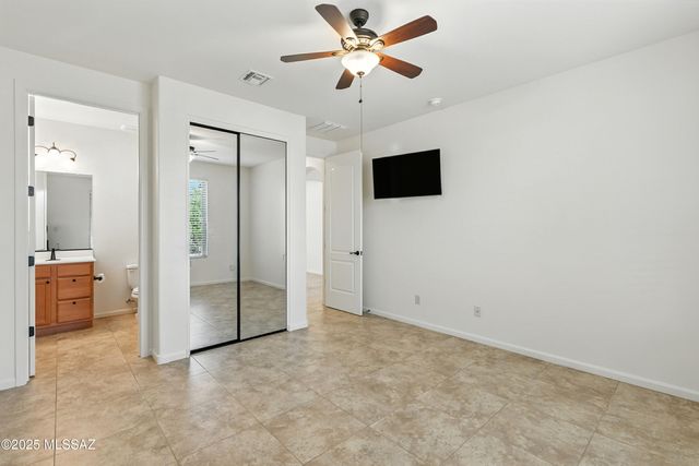 1979 E Orinda Lane, Green Valley, AZ 85614