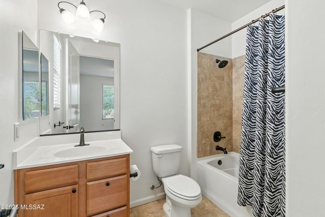 1979 E Orinda Lane, Green Valley, AZ 85614