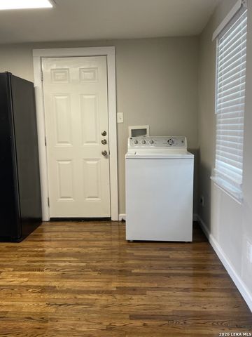 202 W LANGLEY BLVD, Universal City, TX 78148