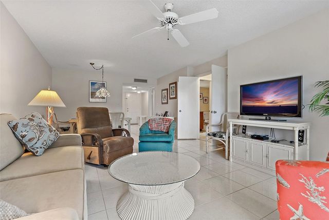 6077 BAHIA DEL MAR BOULEVARD 119, St Petersburg, FL 33715