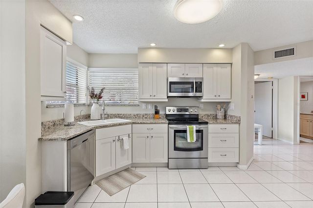 6077 BAHIA DEL MAR BOULEVARD 119, St Petersburg, FL 33715