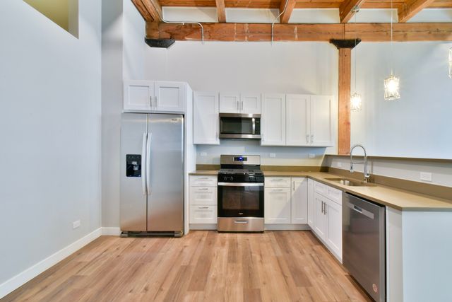 11 E Illinois Street 603, Chicago, IL 60611