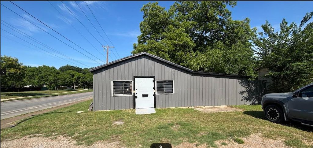 3501 S Henderson Street, Fort Worth, TX 76110 — photo 3