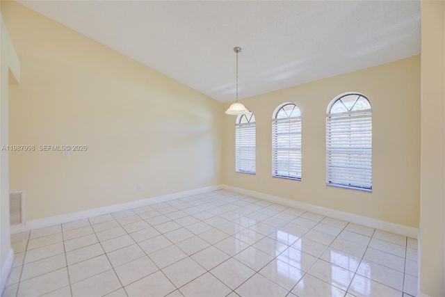 7328 NW 21st St, Margate, FL 33063