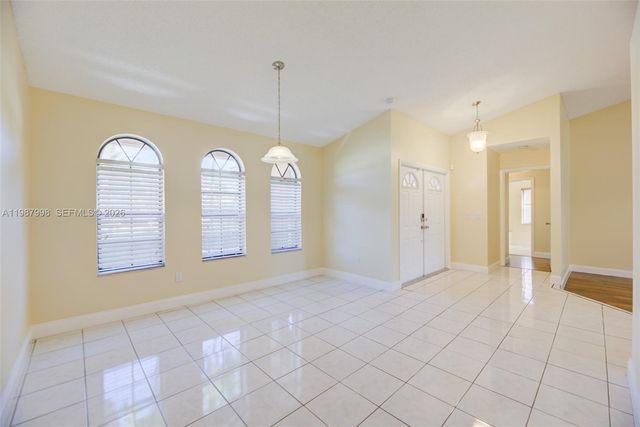 7328 NW 21st St, Margate, FL 33063