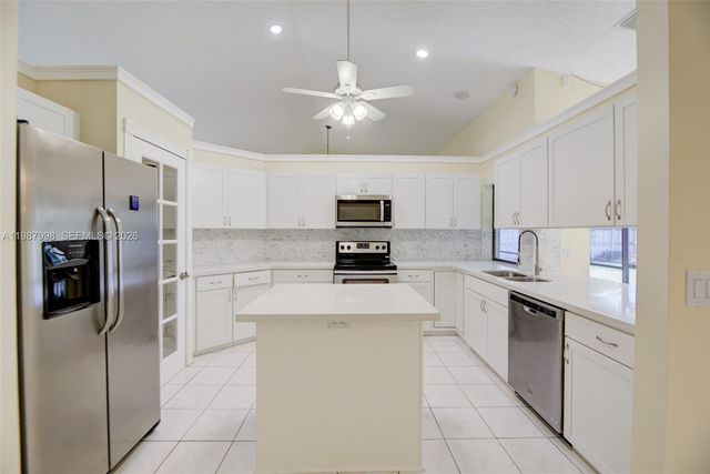 7328 NW 21st St, Margate, FL 33063