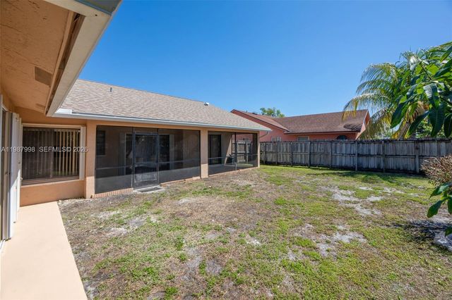 7328 NW 21st St, Margate, FL 33063