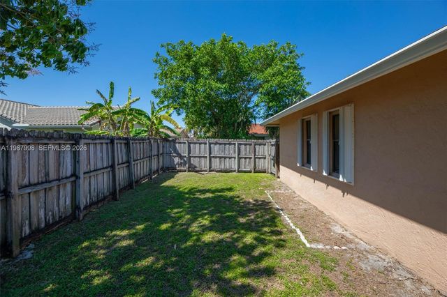 7328 NW 21st St, Margate, FL 33063