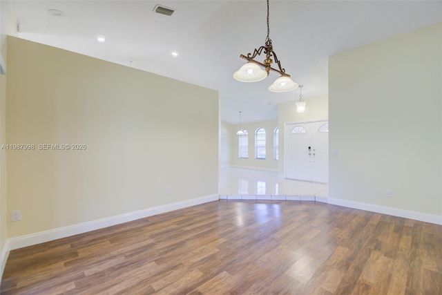 7328 NW 21st St, Margate, FL 33063