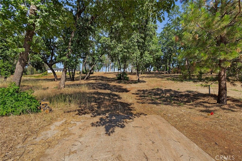 Image 2 of property listing at 5760 Hollis Hill, Paradise, CA 95969