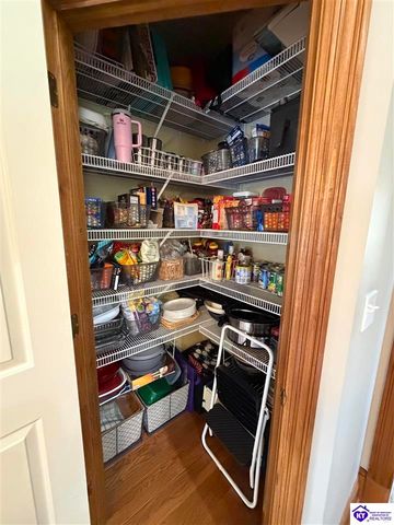 501 Maple Crest Way, Elizabethtown, KY 42701