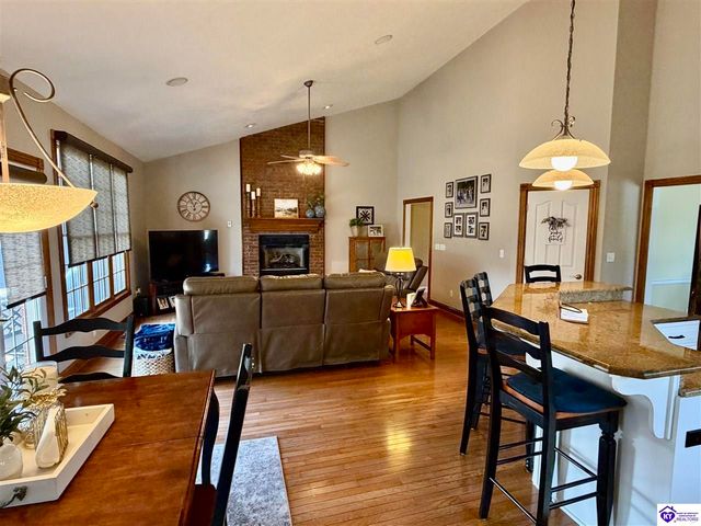 501 Maple Crest Way, Elizabethtown, KY 42701