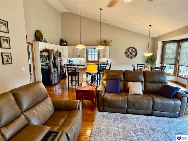 501 Maple Crest Way, Elizabethtown, KY 42701