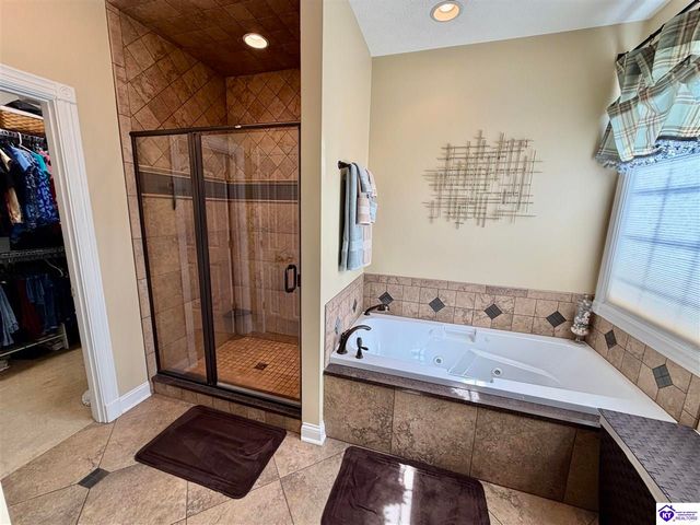 501 Maple Crest Way, Elizabethtown, KY 42701