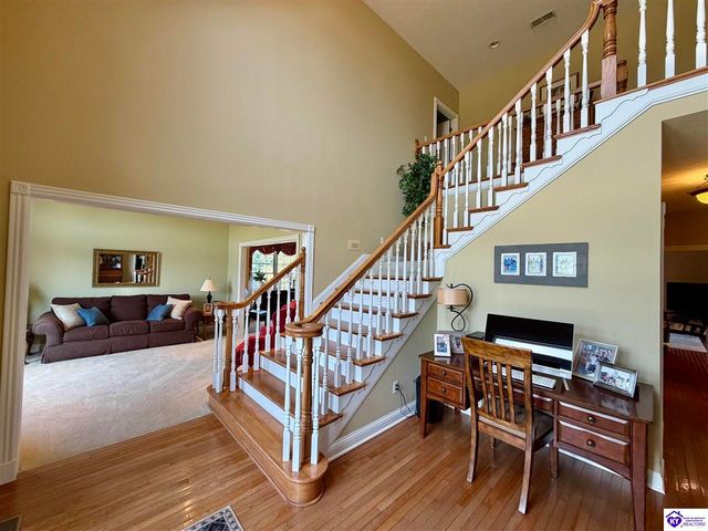 501 Maple Crest Way, Elizabethtown, KY 42701