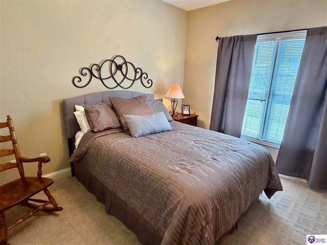 501 Maple Crest Way, Elizabethtown, KY 42701