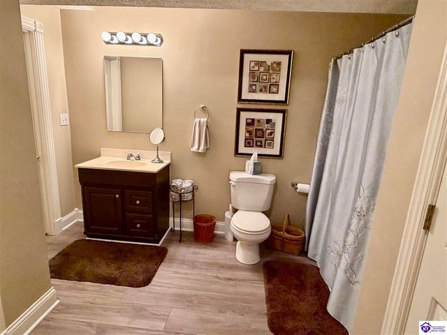 501 Maple Crest Way, Elizabethtown, KY 42701