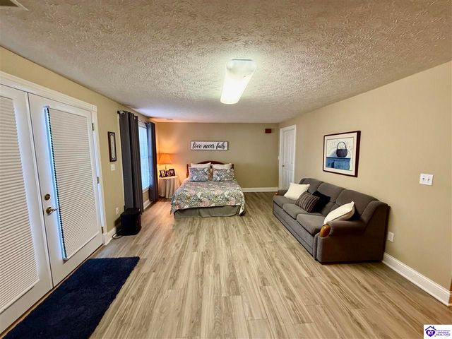 501 Maple Crest Way, Elizabethtown, KY 42701